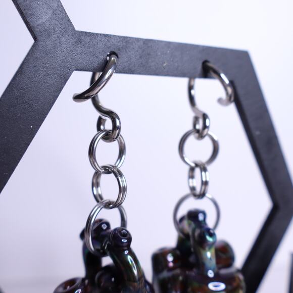 GLASSWEAR STUDIOS Handmade Anatomical Heart Weights Oil Slick 10g/2.5mm Hangers - Picture 3 of 7